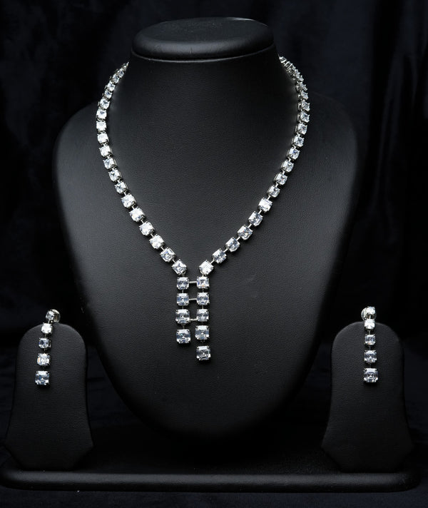 Korean Elegance Necklace Set