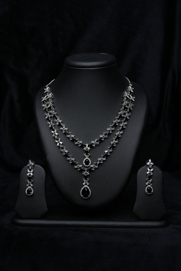 Black Elegance Victorian Necklace Set