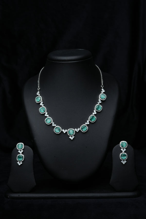 Graceful Mint Necklace Set