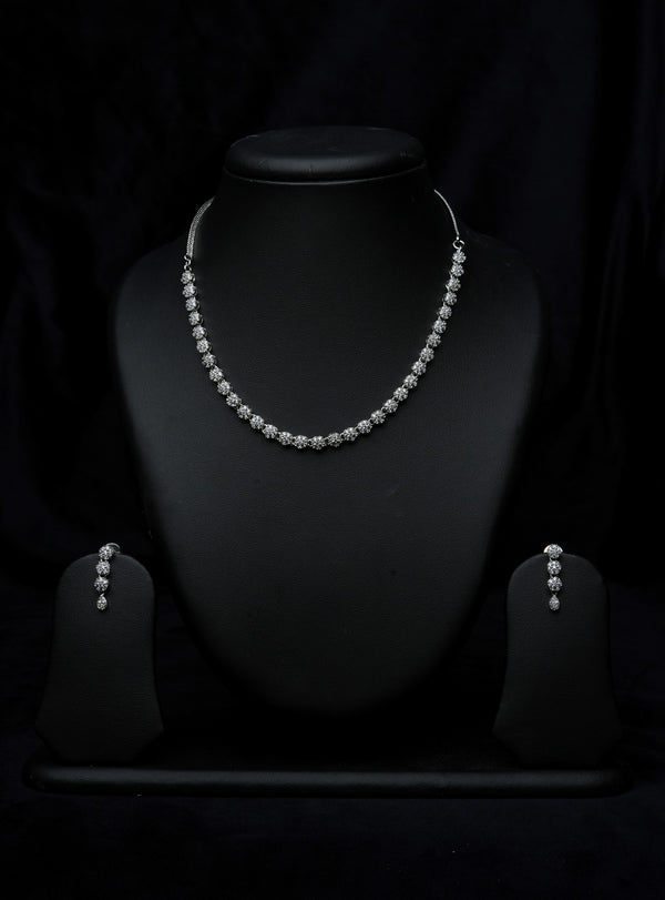 Shimmer Petal Necklace Set