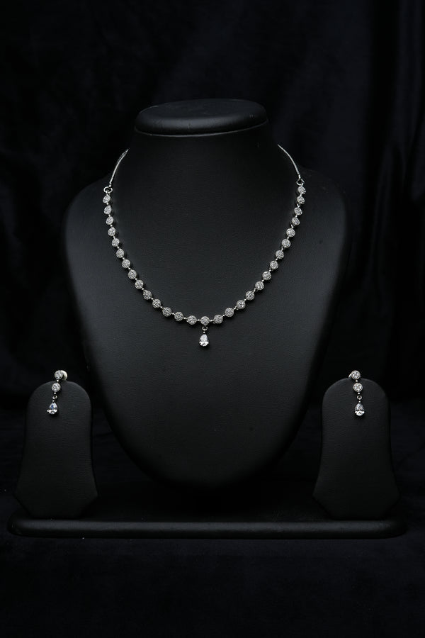 Elora Drop Necklace Set