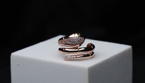Serpentine Glamour Ring