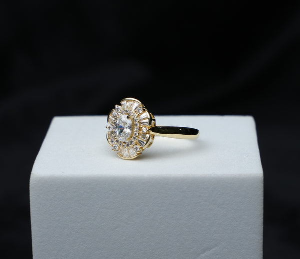 Aurelia Halo Ring