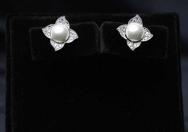 Floral Pearl Sparkle Studs