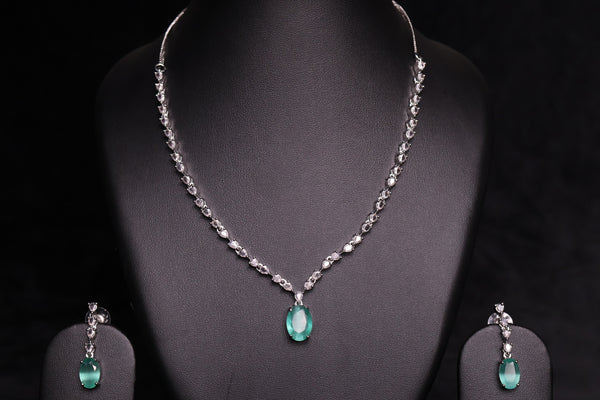 Seren Glow Necklace Set