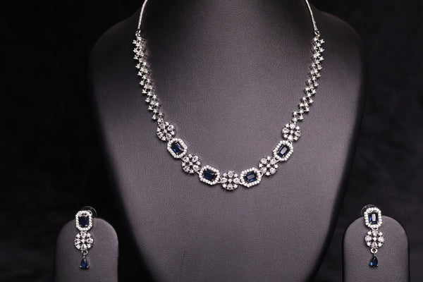 Florette Glam Necklace Set