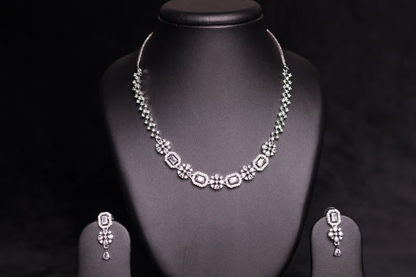 Florette Glam Necklace Set