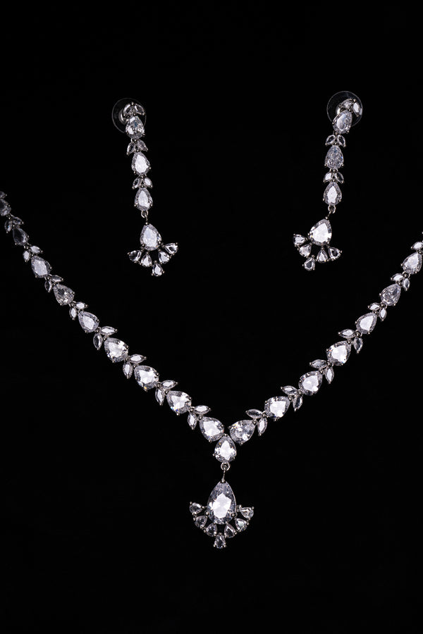 Teardrop Elegance Necklace & Earrings Set