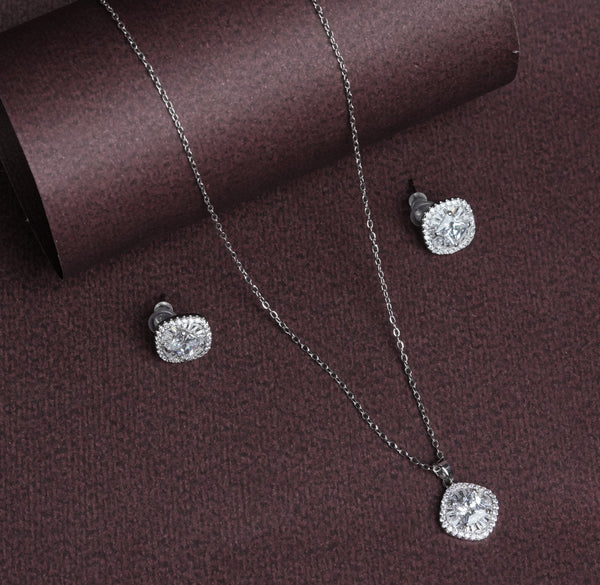 Luxe Grid Sparkle Pendant Set