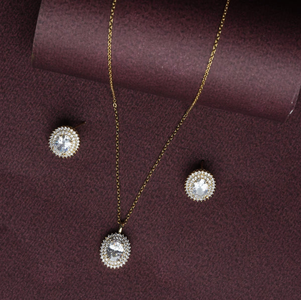 Luminous Circle Sparkle Pendant Set