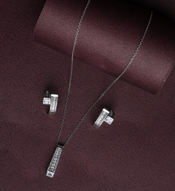 Linear Spark Bar Pendant