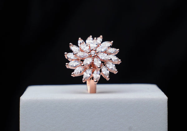 Daisy Radiance Ring