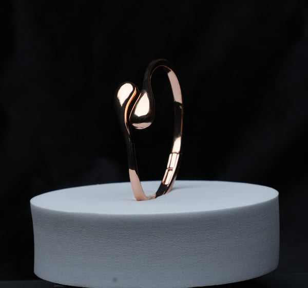 Ethereal Flow Bracelet