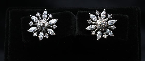 Floral Radiance Stud Earrings