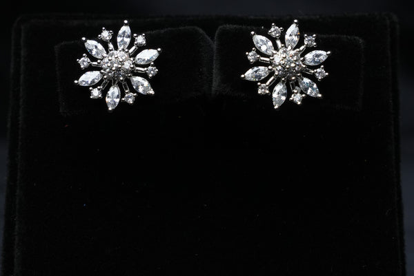 Floral Radiance Stud Earrings