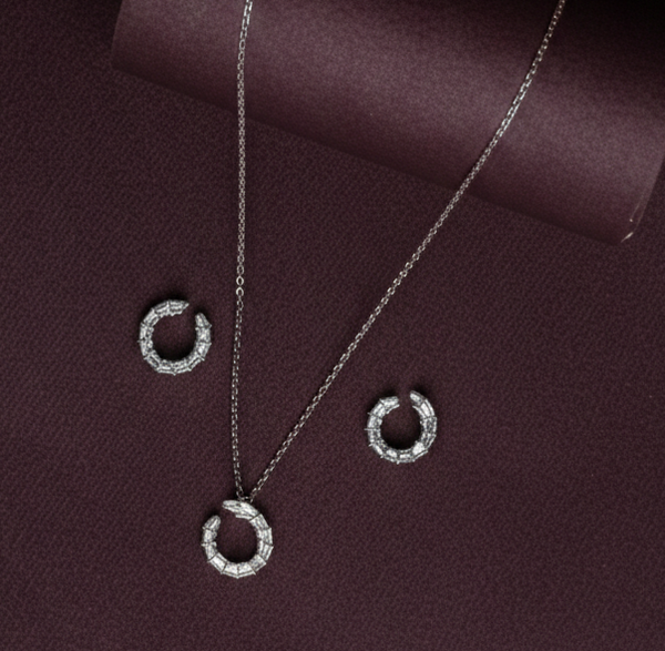 Eternal Coil Sparkle Pendant Set