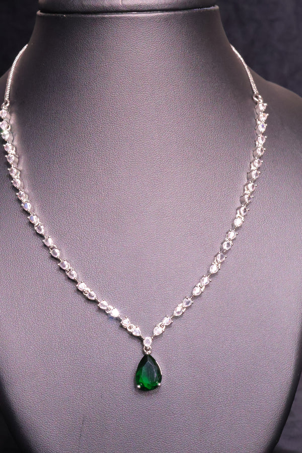 Seren Glow Necklace Set